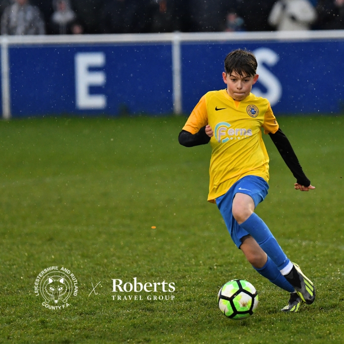 The Benefits of Travelling by Coach as a Team, with Roberts Travel Group!