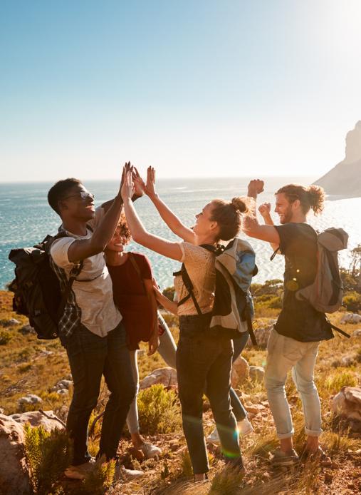 School kids on a group tour with Roberts